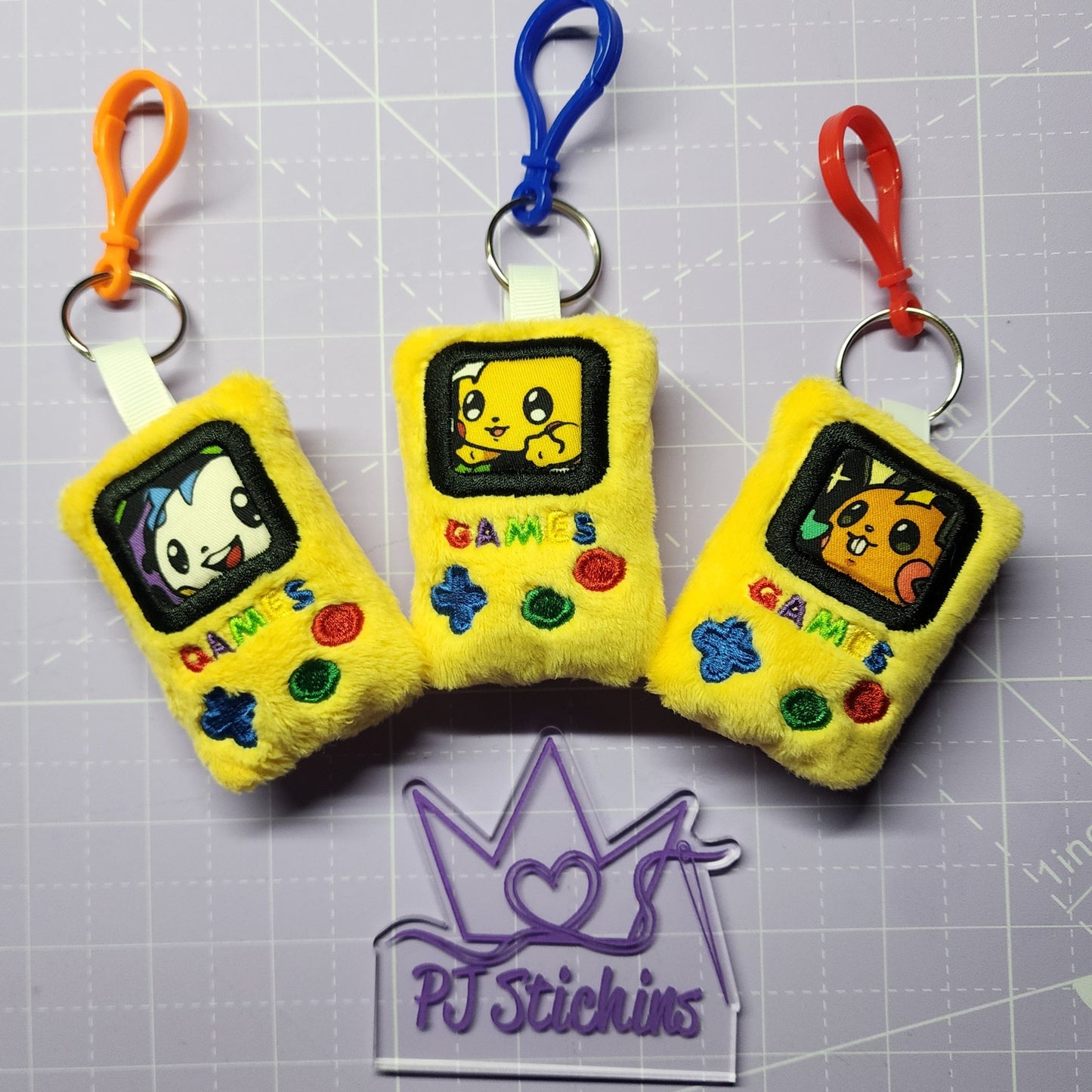 Plush Keychain - Yellow Gameboy